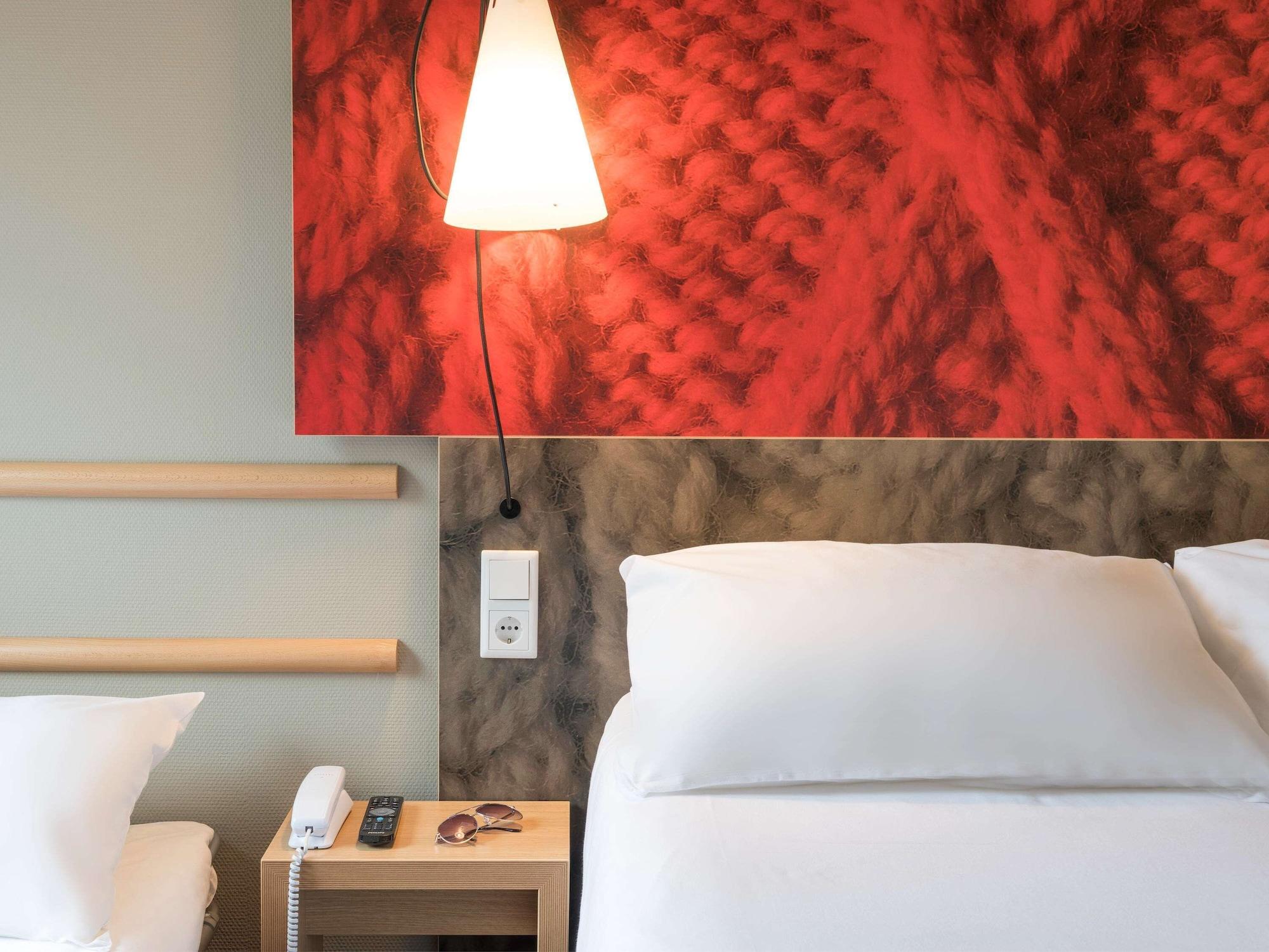 Ibis Gare Hotel 3*