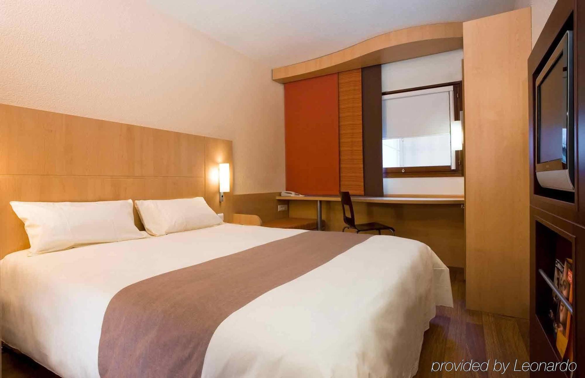 Hotel Ibis Gare Dijon